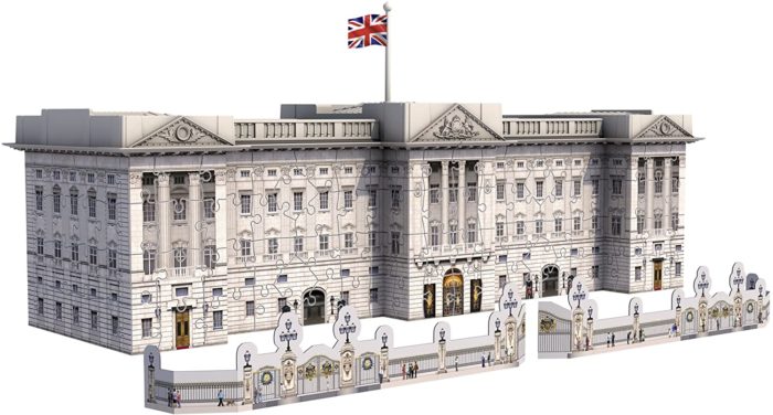 Buckingham Palace (216 pièces)