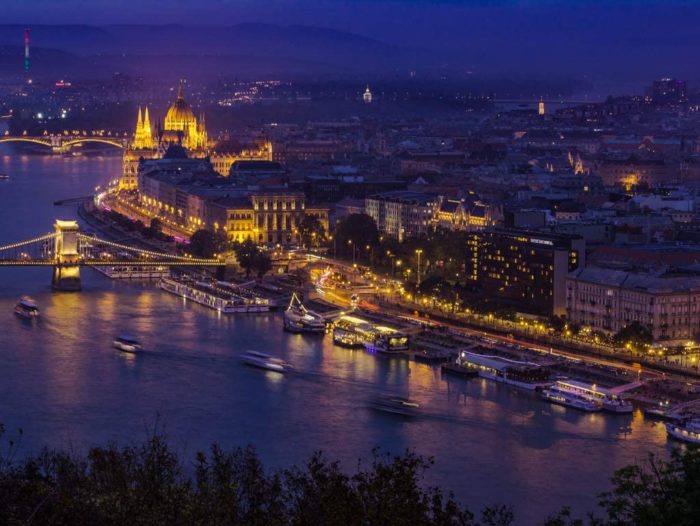 Budapest la nuit tombée (1000 pièces)