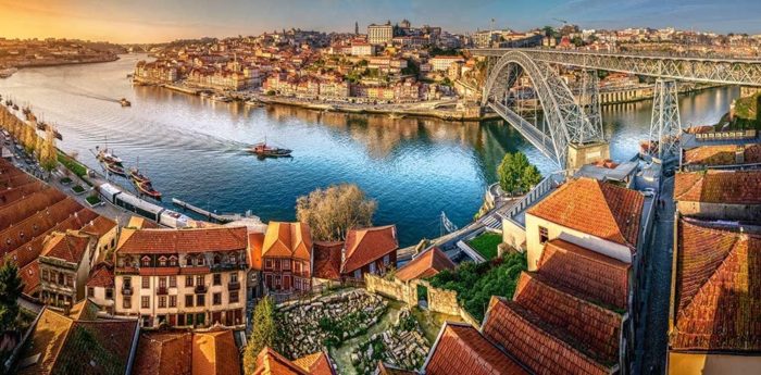 Coucher de soleil sur Porto (4000 pièces)