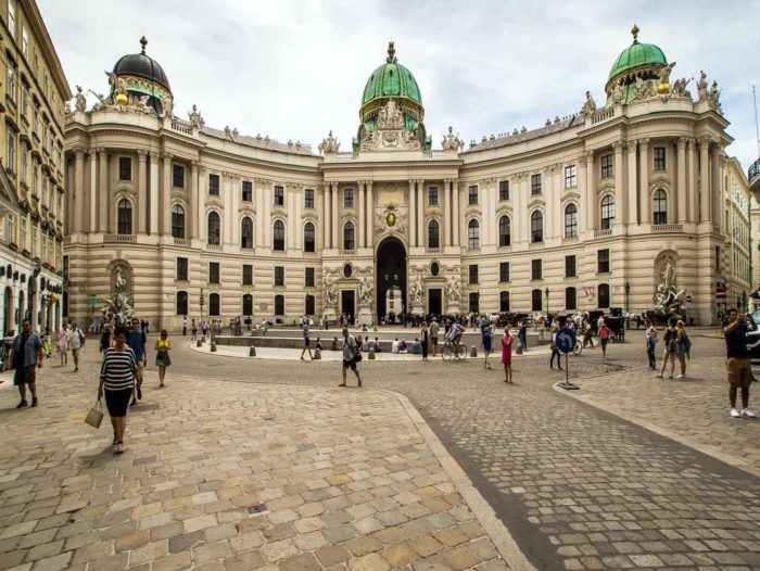 La Hofburg (1000 pièces)