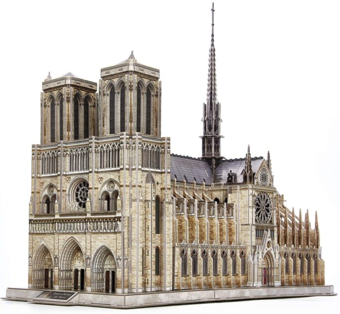 La cathédrale Notre-Dame de Paris (293 pièces)
