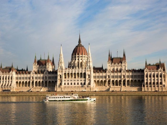 Le parlement hongrois (200 pièces)