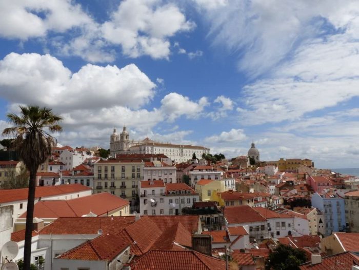 Lisbonne par une journée ensoleillée (100 pièces)