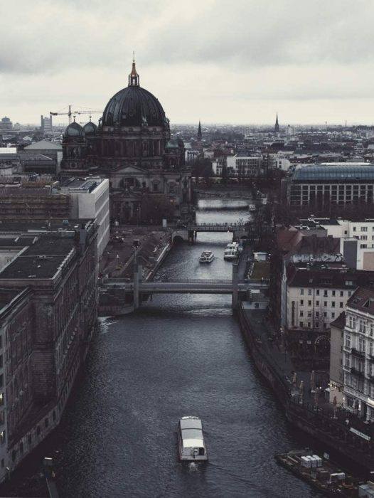 Vue sur la cathédrale de Berlin (1000 pièces)